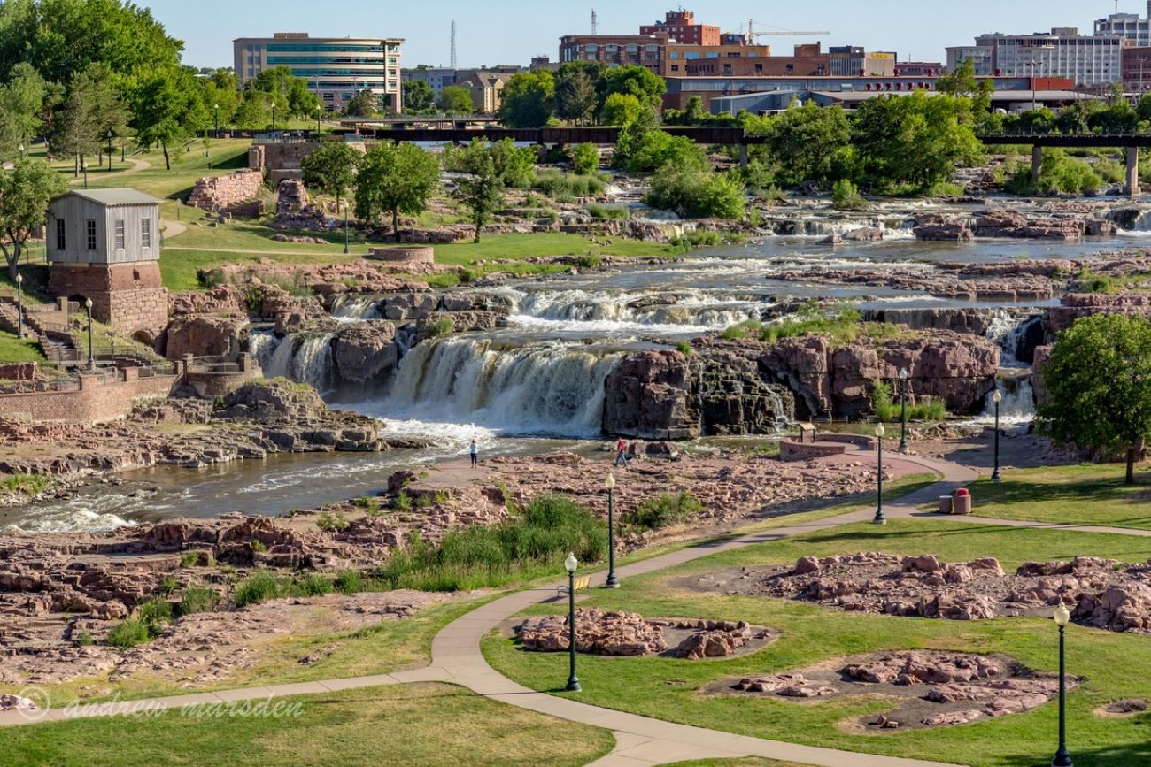 Sioux Falls Lights Festival - Winter Wonderland At Falls Park 2019 In South...